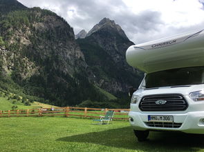 开云kaiyun-全国高山越野赛选手挑战极限天气，2021崀山越野赛